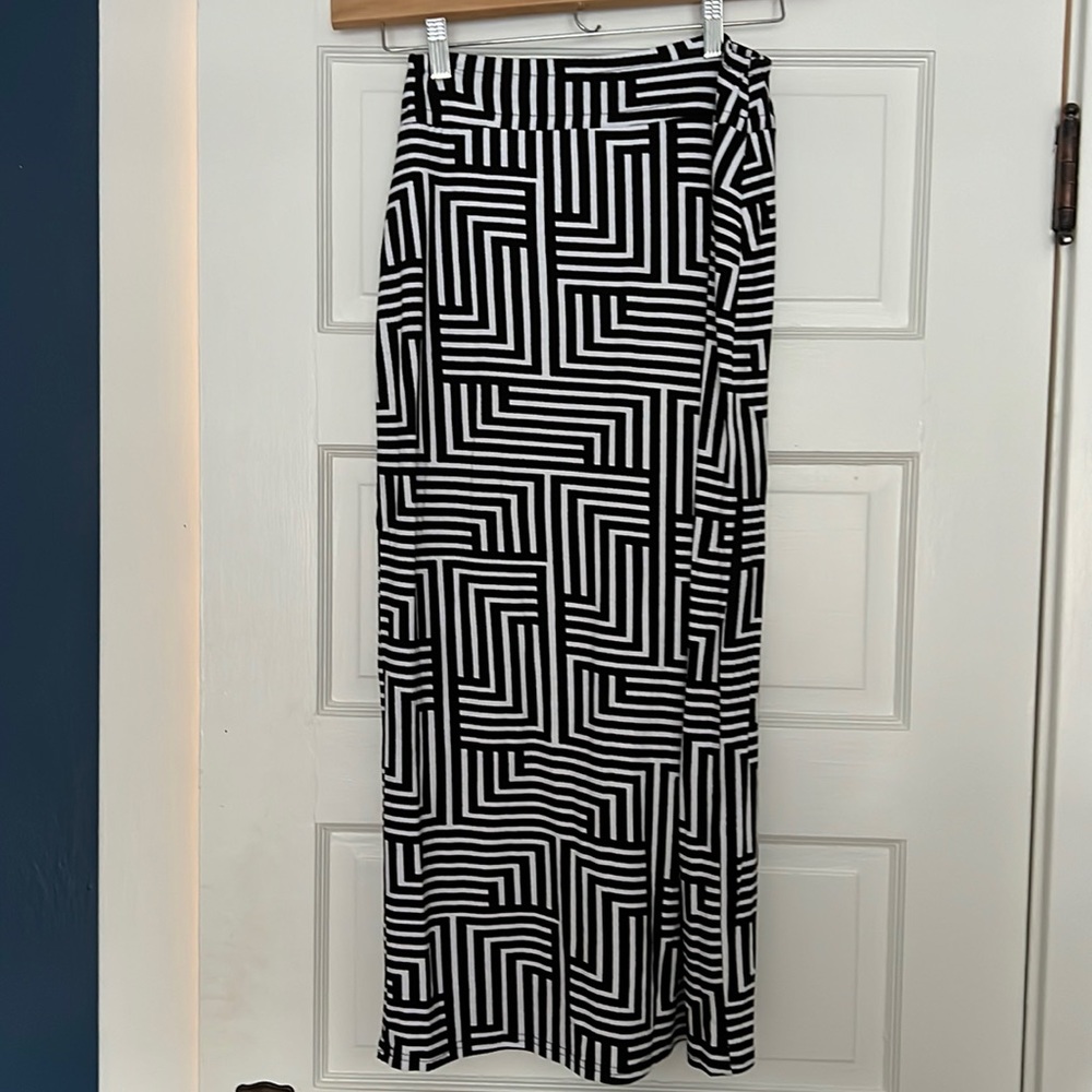 Anthropologie midi skirt size S